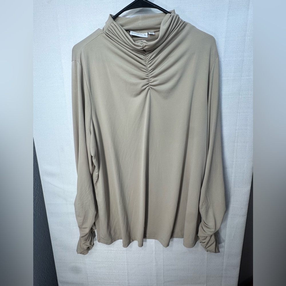 Susan Graver Beige Long Sleeve